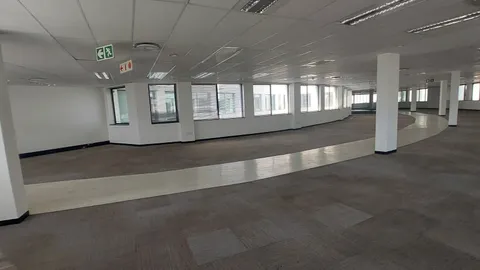 Rosebank-1,002.67-Grosvenor Corner- 195 Jan Smuts Ave office to space let for rent to lease (131)